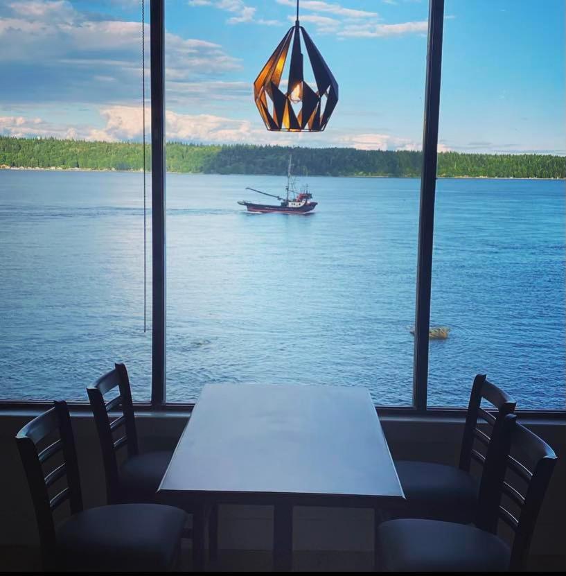 Anchor Inn And Suites Campbell River Esterno foto