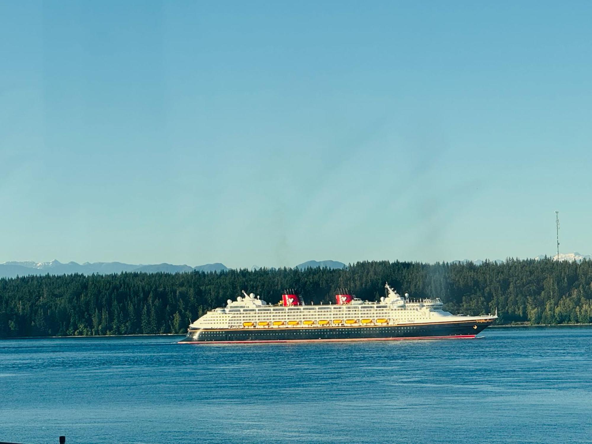 Anchor Inn And Suites Campbell River Esterno foto