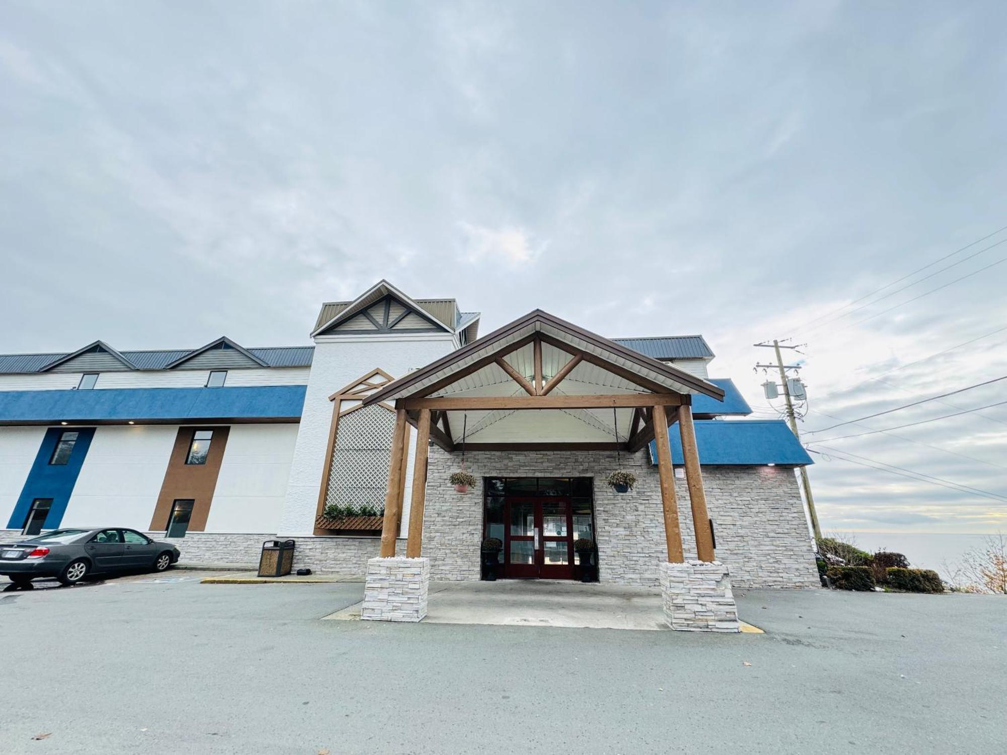 Anchor Inn And Suites Campbell River Esterno foto